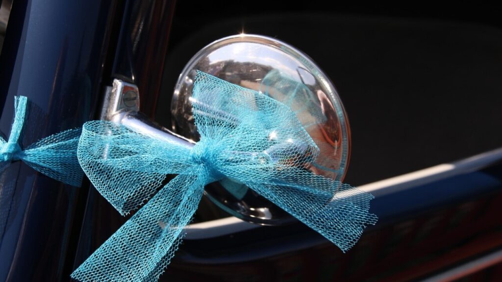 Download rear view mirror hanger template in PDF for free