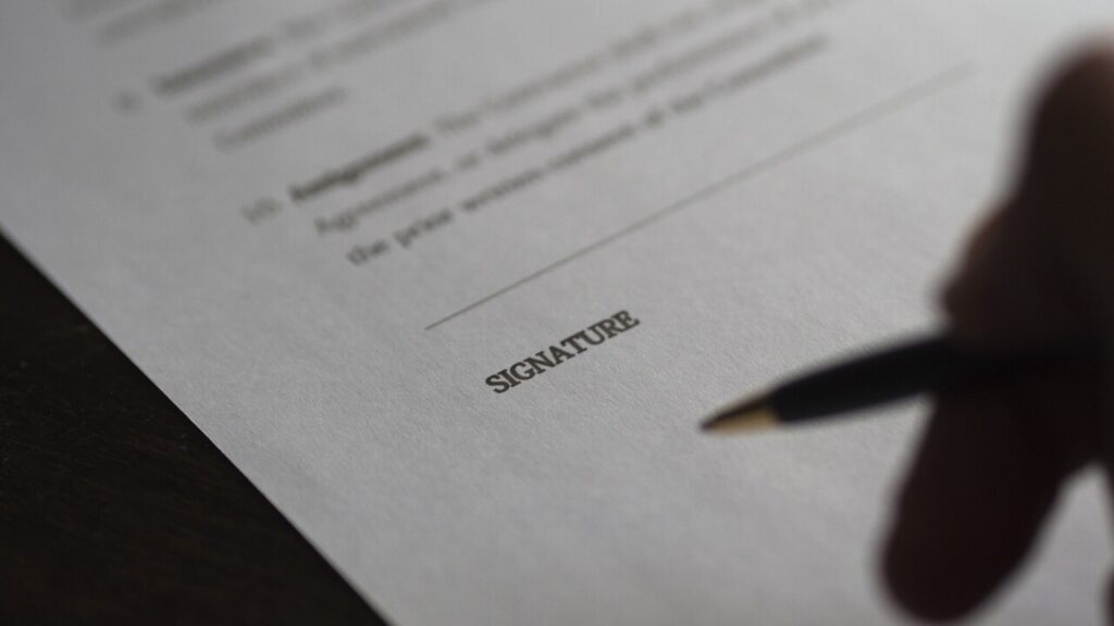 Download car hire contract template in PDF for free