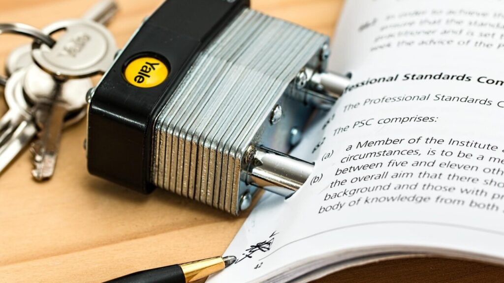 Download rent roll template in PDF for free