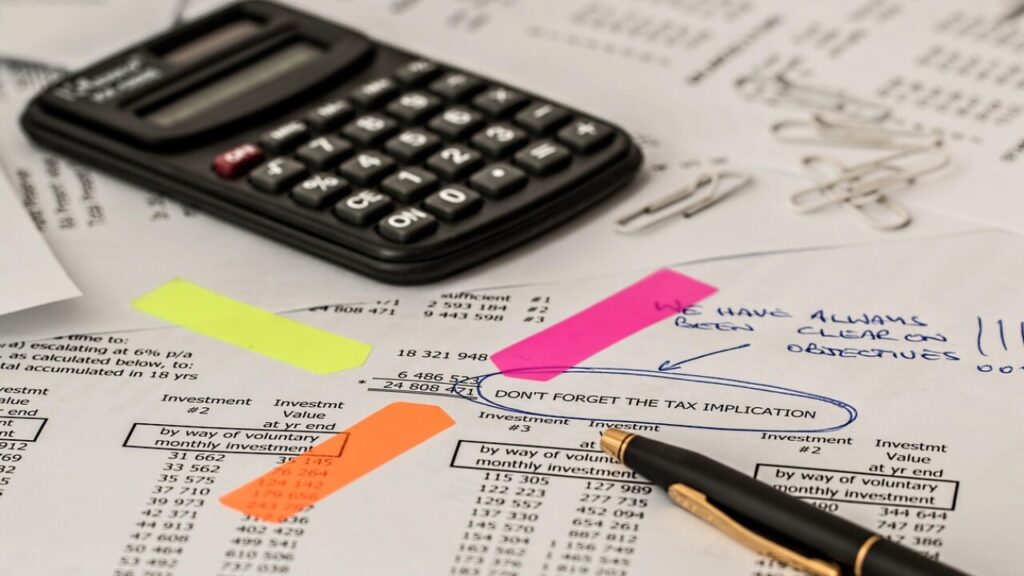 Download accountant resume template in PDF for free