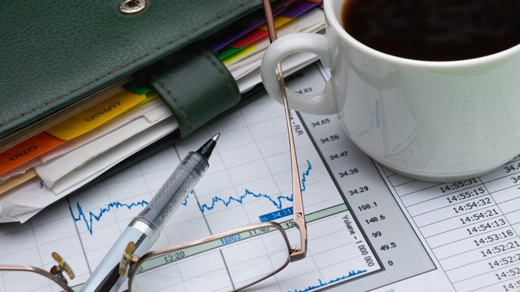 Download coffee shop business plan template in PDF for free