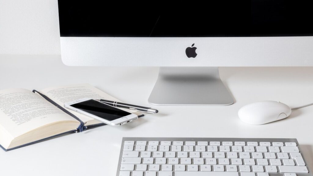 Download stock pitch template in PDF for free