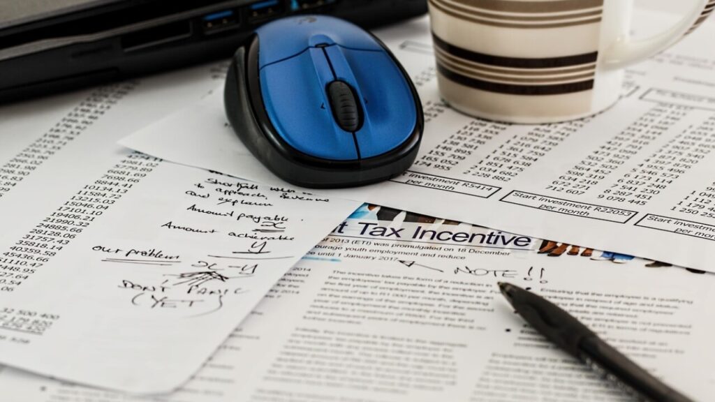 Download MBA resume template in PDF for free